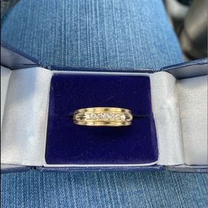 Men’s 14k Gold 1/4ct diamond wedding band